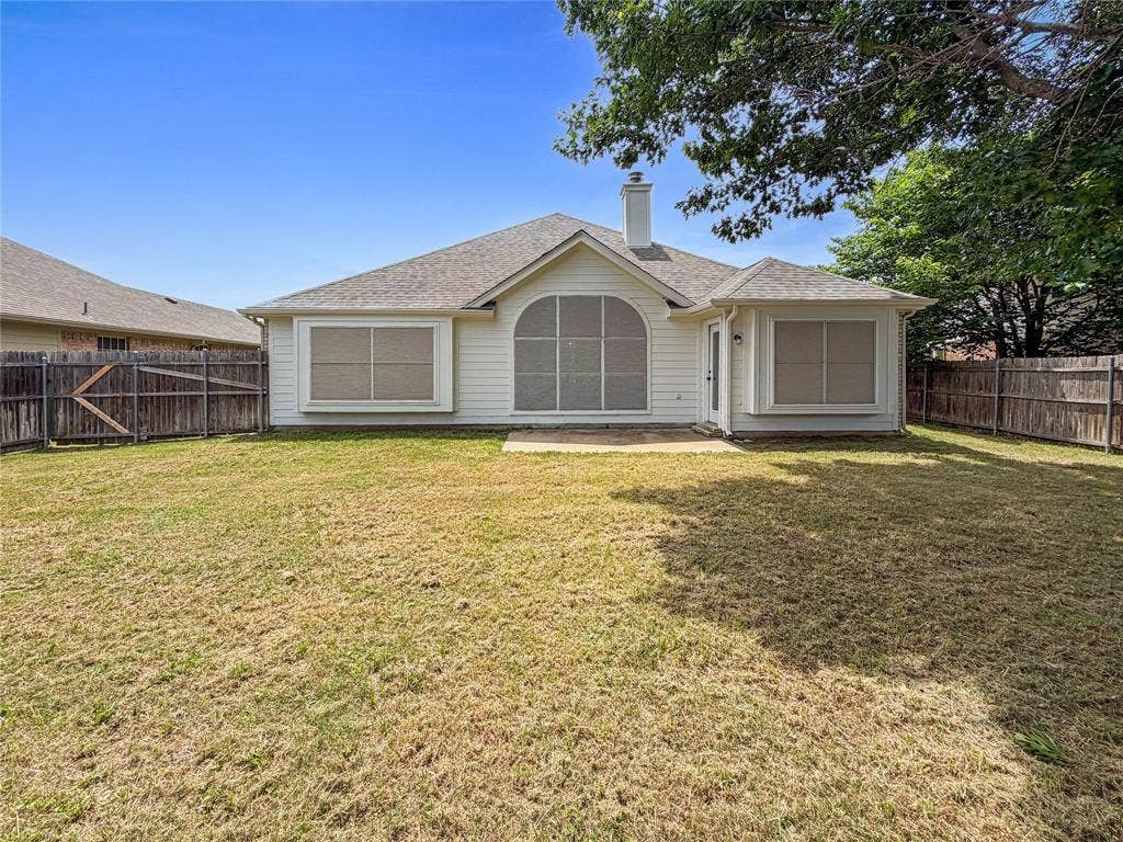 2516 Fairway View Drive, Burleson, TX 76028 2516 Fairway View Drive, Burleson, TX 76028