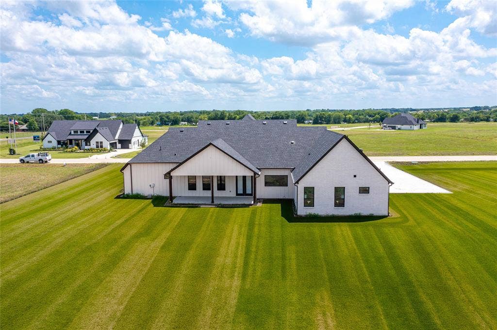 120 Olson Road, Waxahachie, TX 75167 120 Olson Road, Waxahachie, TX 75167