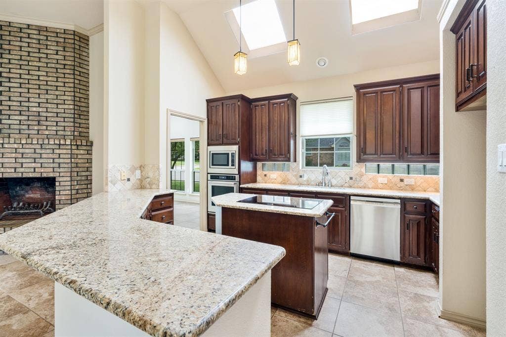 1341 Nettleton Drive, DeSoto, TX 75115