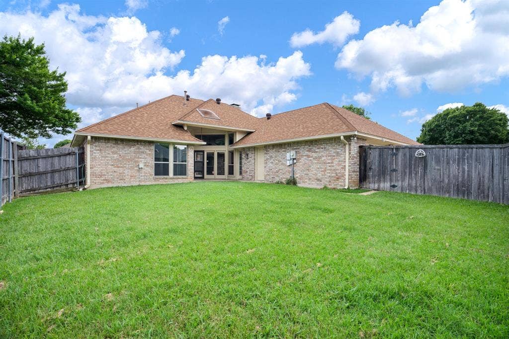 1341 Nettleton Drive, DeSoto, TX 75115
