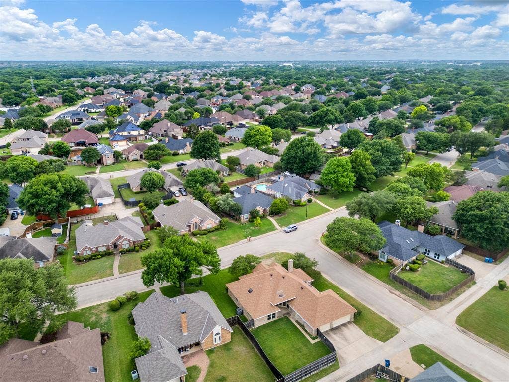 1341 Nettleton Drive, DeSoto, TX 75115