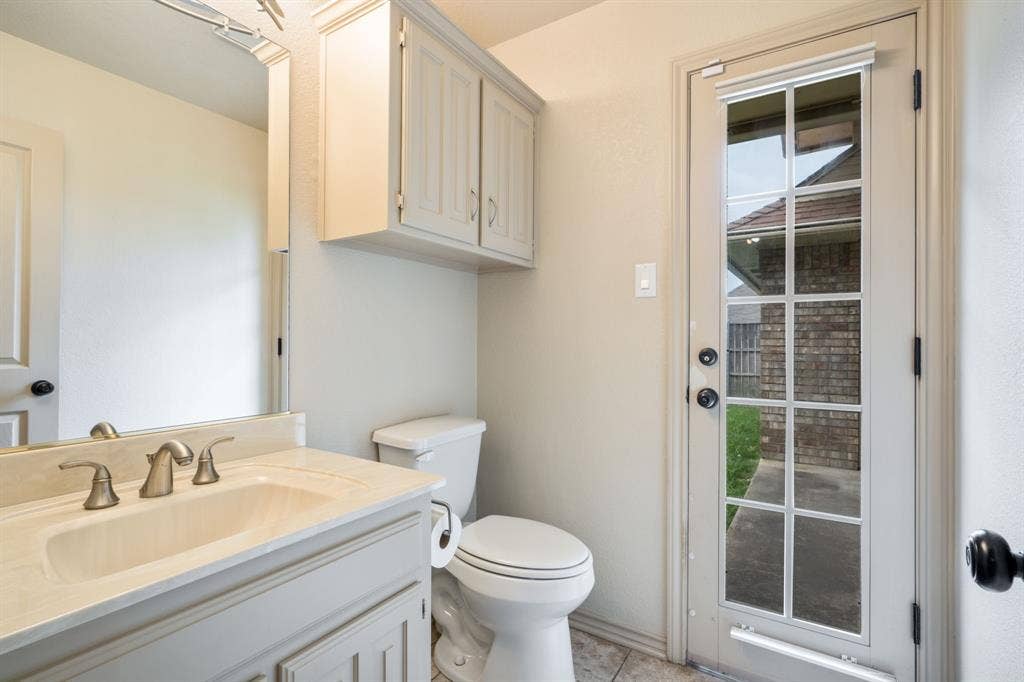 1341 Nettleton Drive, DeSoto, TX 75115