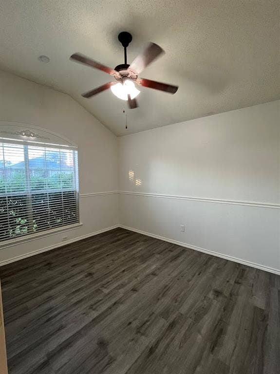 2805 Hawthorne Lane, McKinney, TX 75071 2805 Hawthorne Lane, McKinney, TX 75071