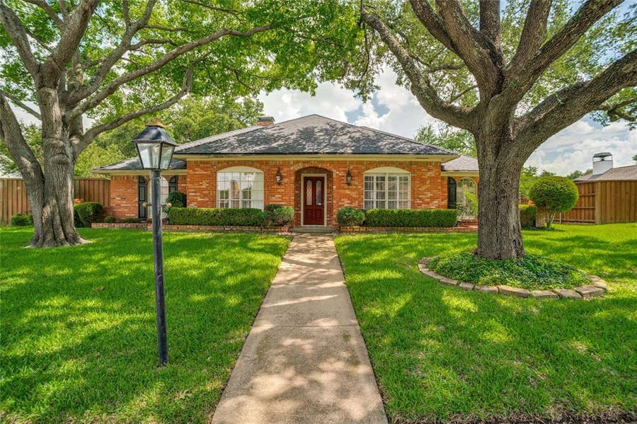 Property photo for 2308 Cross Bend Road, Plano, TX