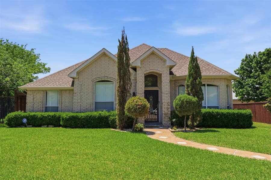 Property photo for 4844 Bear Run Drive, Plano, TX