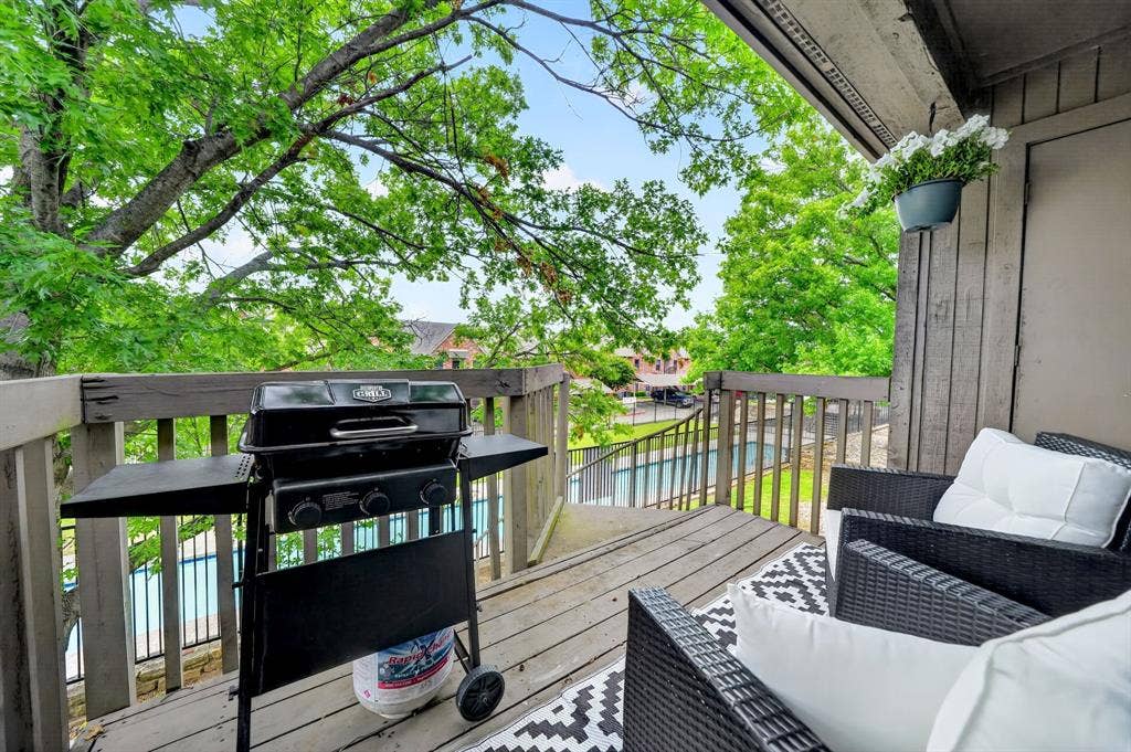 1538 Signal Ridge Place, #1538, Rockwall, TX 75032 Access from Living and dining, west facing.