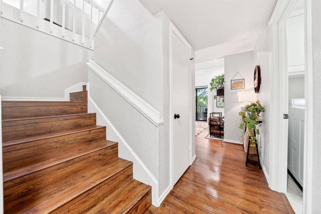 1538 Signal Ridge Place, #1538, Rockwall, TX 75032 to 2nd living space and 3rd BR suite