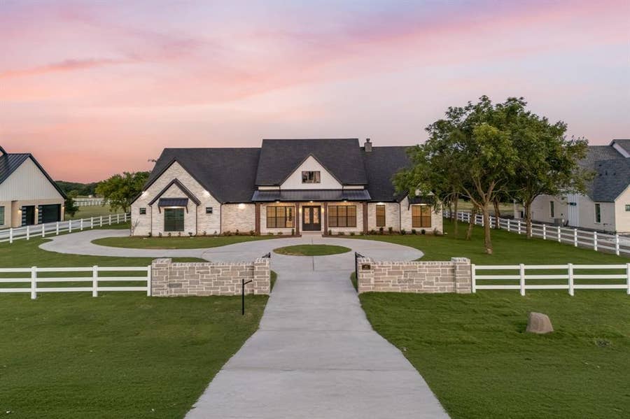 Property photo for 177 League Road, McLendon Chisholm, TX