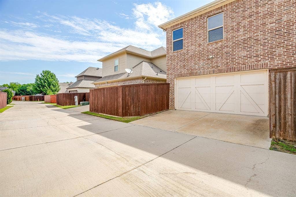 213 Park Villa Lane, Aledo, TX 76008 213 Park Villa Lane, Aledo, TX 76008
