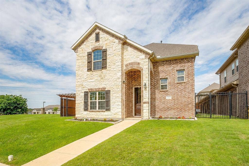 213 Park Villa Lane, Aledo, TX 76008 213 Park Villa Lane, Aledo, TX 76008