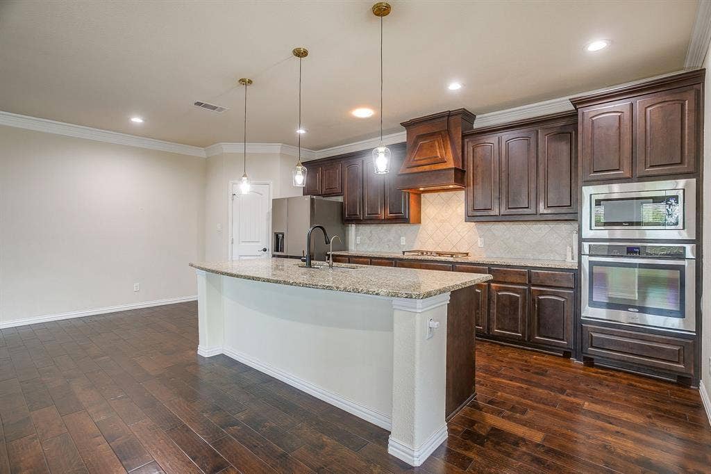 213 Park Villa Lane, Aledo, TX 76008 213 Park Villa Lane, Aledo, TX 76008
