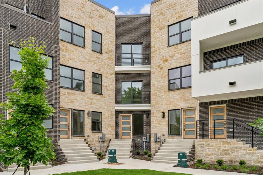 Property photo for 2721 Azalea Park Circle, Fort Worth, TX