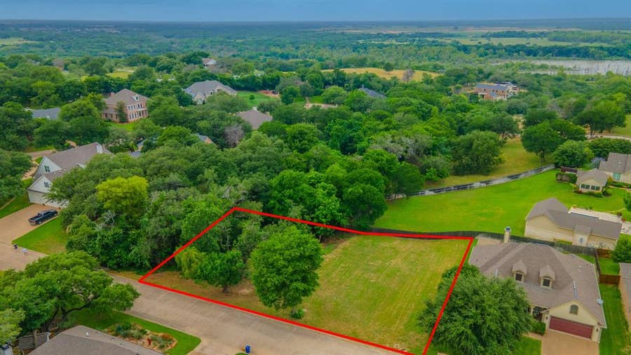 Property photo for 17058 Dominion Drive, Woodway, TX