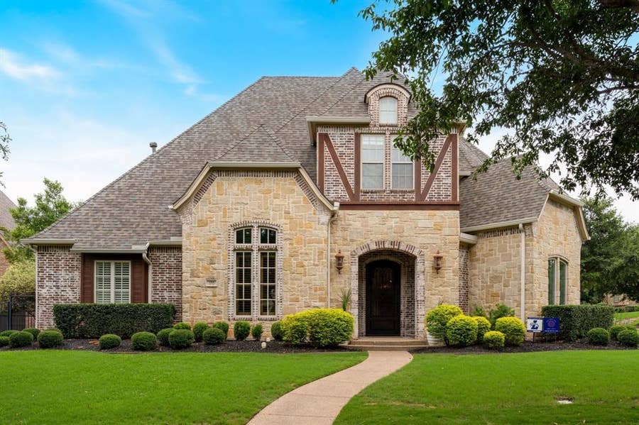 Property photo for 2101 Vail Road, Southlake, TX