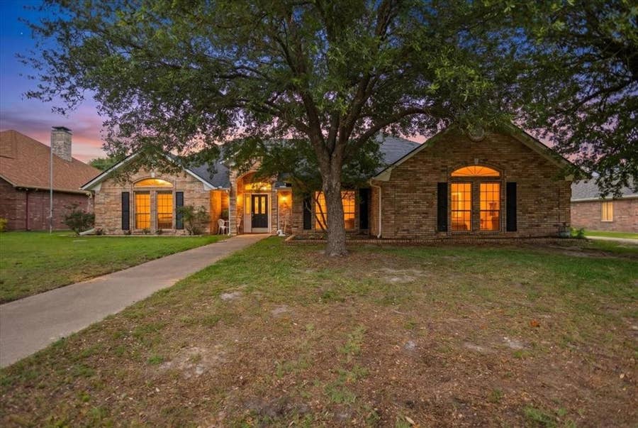 Property photo for 113 Saint Andrews Circle, Hideaway, TX