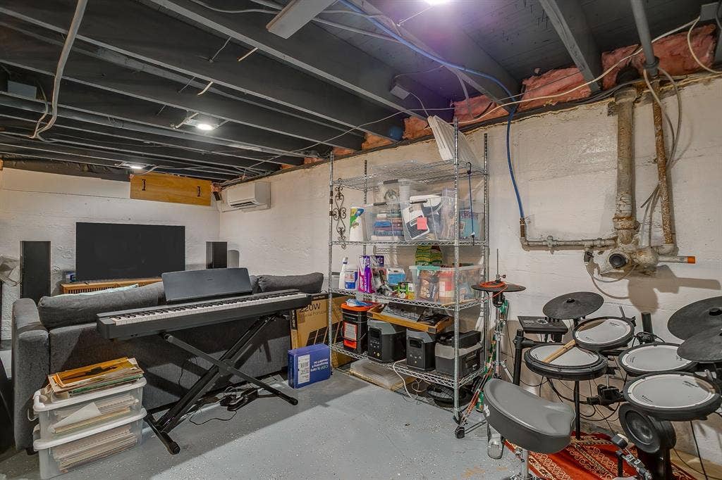 2200 W Magnolia Avenue, Fort Worth, TX 76110 2200 W Magnolia Avenue, Fort Worth, TX 76110
