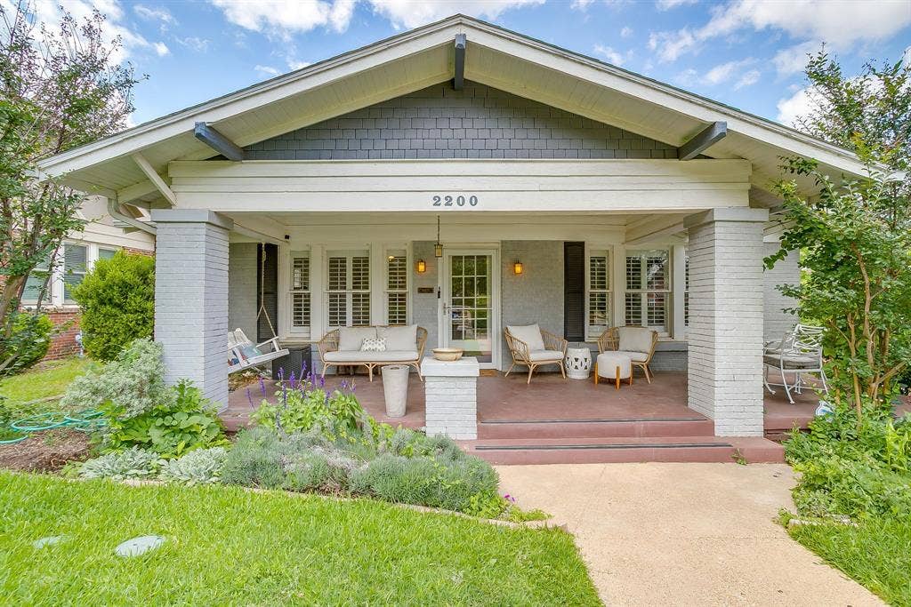 2200 W Magnolia Avenue, Fort Worth, TX 76110 2200 W Magnolia Avenue, Fort Worth, TX 76110