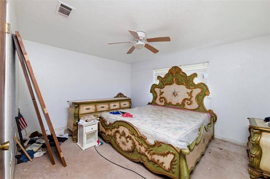 829 Ray Andra Drive, DeSoto, TX 75115