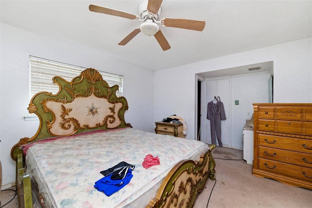 829 Ray Andra Drive, DeSoto, TX 75115