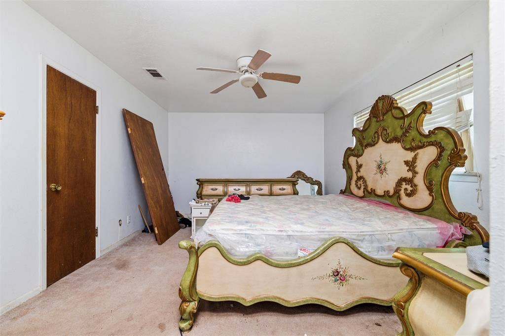 829 Ray Andra Drive, DeSoto, TX 75115