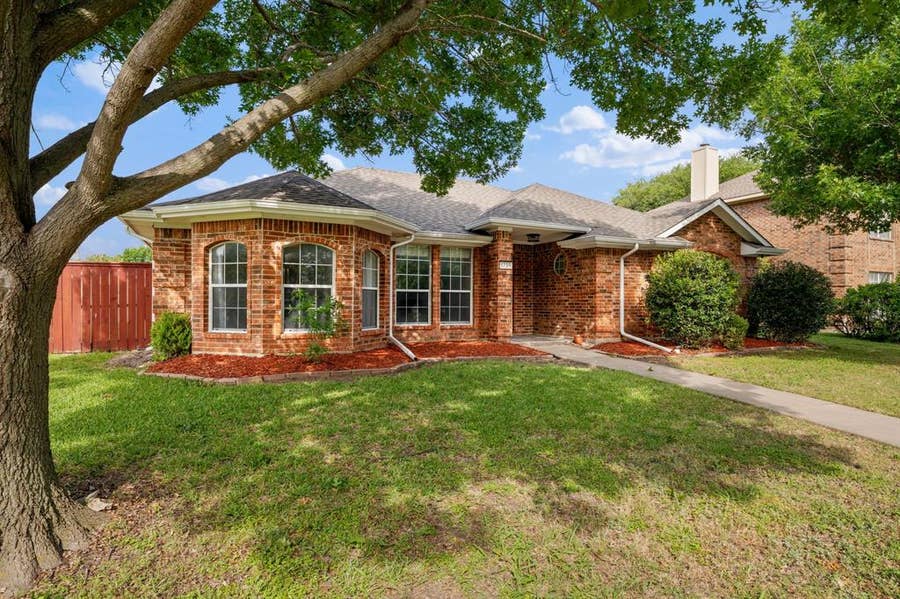 Property photo for 5709 Eagle Drive, Rowlett, TX