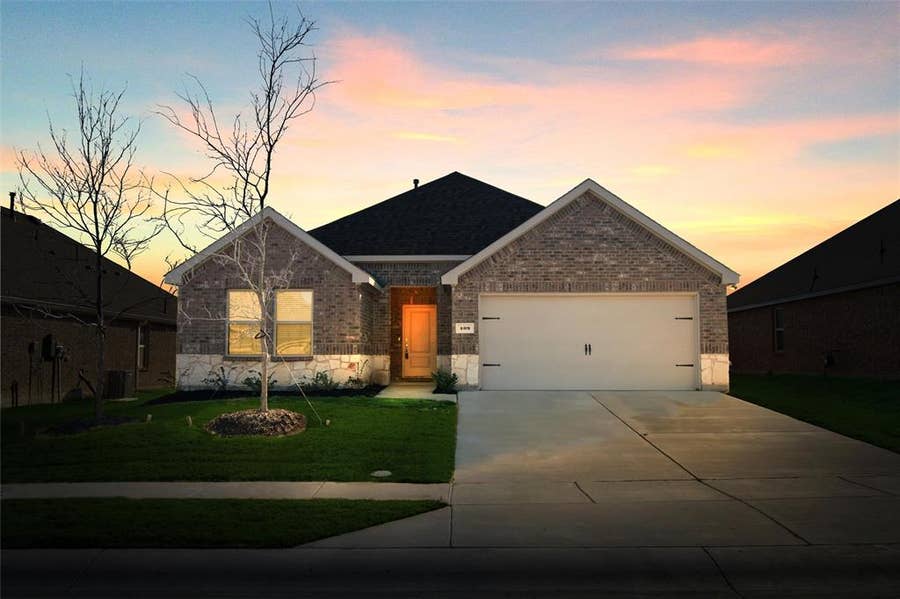 Property photo for 409 Willow View Way, Princeton, TX