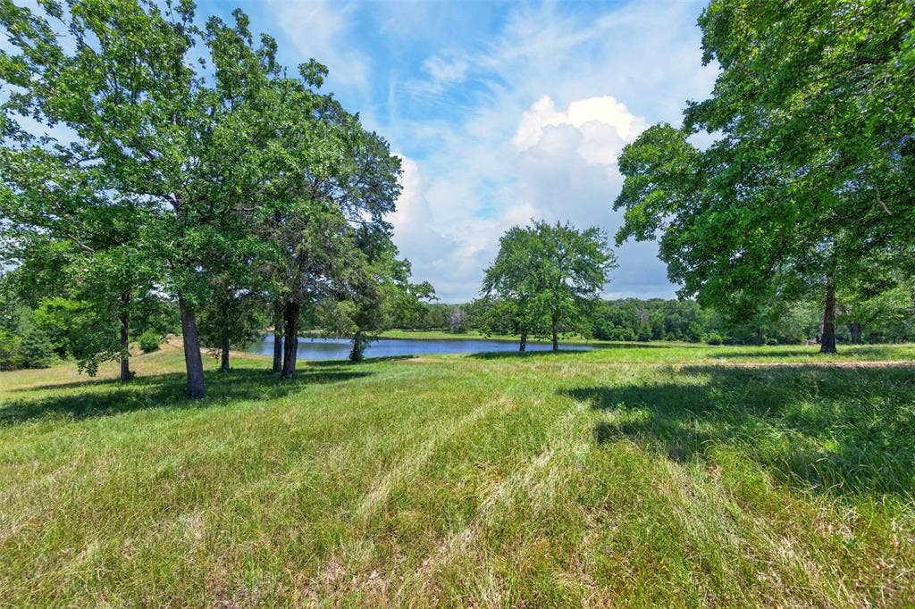 1053 ACR 499, Athens, TX 75751 1053 ACR 499, Athens, TX 75751