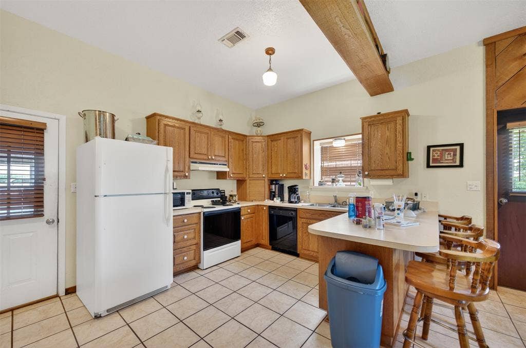 1053 ACR 499, Athens, TX 75751 1053 ACR 499, Athens, TX 75751