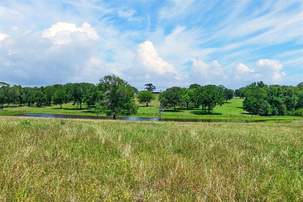 1053 ACR 499, Athens, TX 75751 1053 ACR 499, Athens, TX 75751