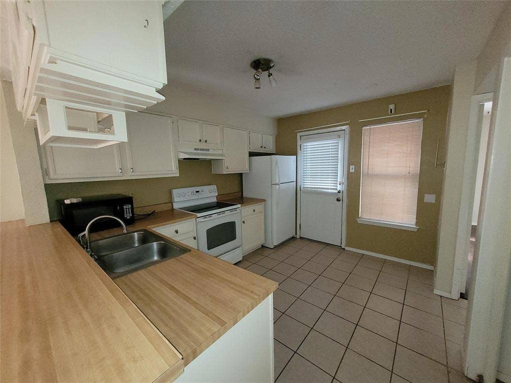 1801 W Spring Creek Parkway, #F2, Plano, TX 75023 1801 W Spring Creek Parkway, #F2, Plano, TX 75023