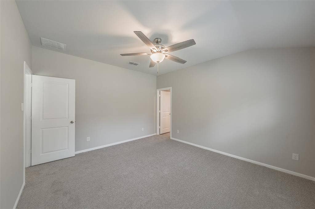 304 Abingdon Street, Azle, TX 76020 304 Abingdon Street, Azle, TX 76020