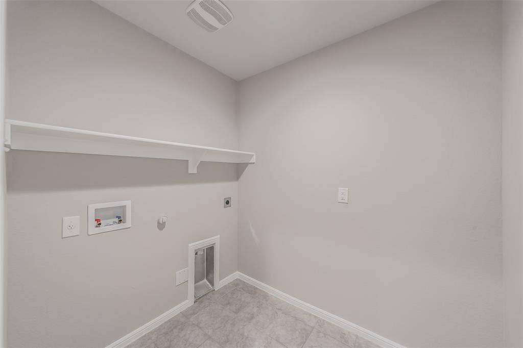304 Abingdon Street, Azle, TX 76020 304 Abingdon Street, Azle, TX 76020