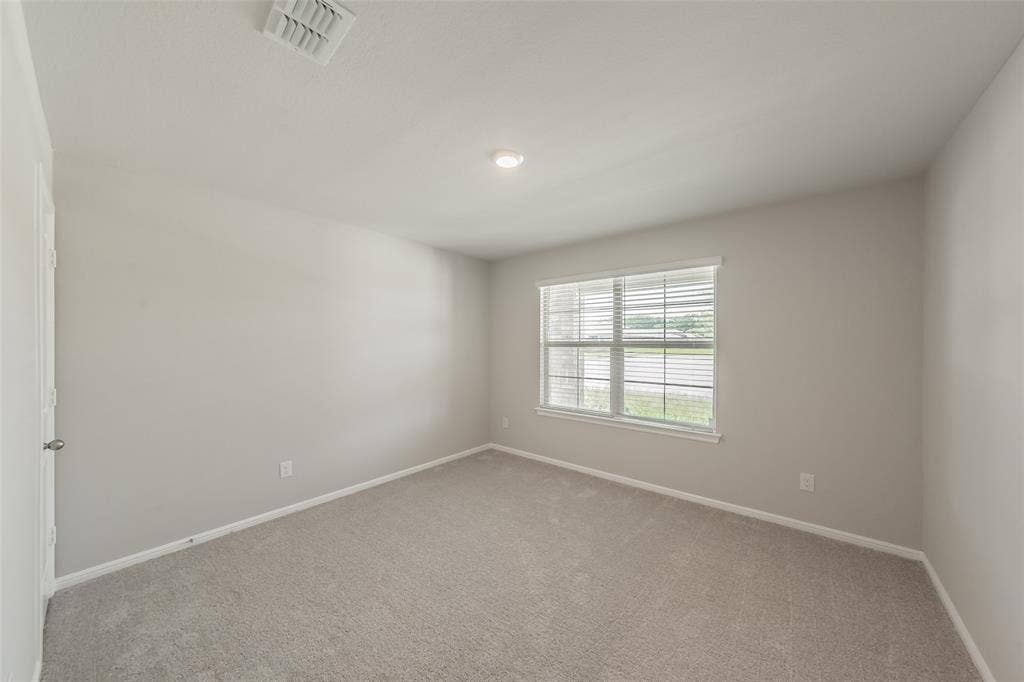 304 Abingdon Street, Azle, TX 76020 304 Abingdon Street, Azle, TX 76020