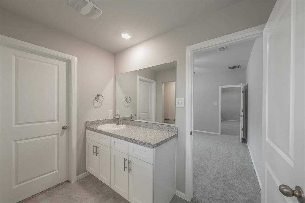 304 Abingdon Street, Azle, TX 76020 304 Abingdon Street, Azle, TX 76020