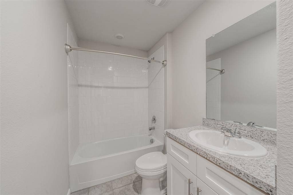 304 Abingdon Street, Azle, TX 76020 304 Abingdon Street, Azle, TX 76020