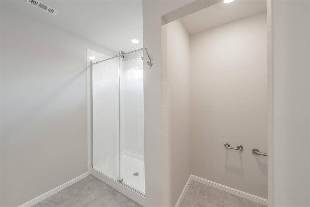 304 Abingdon Street, Azle, TX 76020 304 Abingdon Street, Azle, TX 76020
