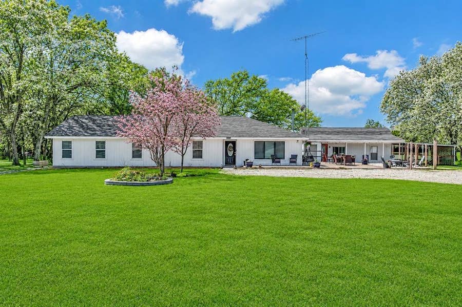 Property photo for 1835 Fort Graham Road, Waco, TX