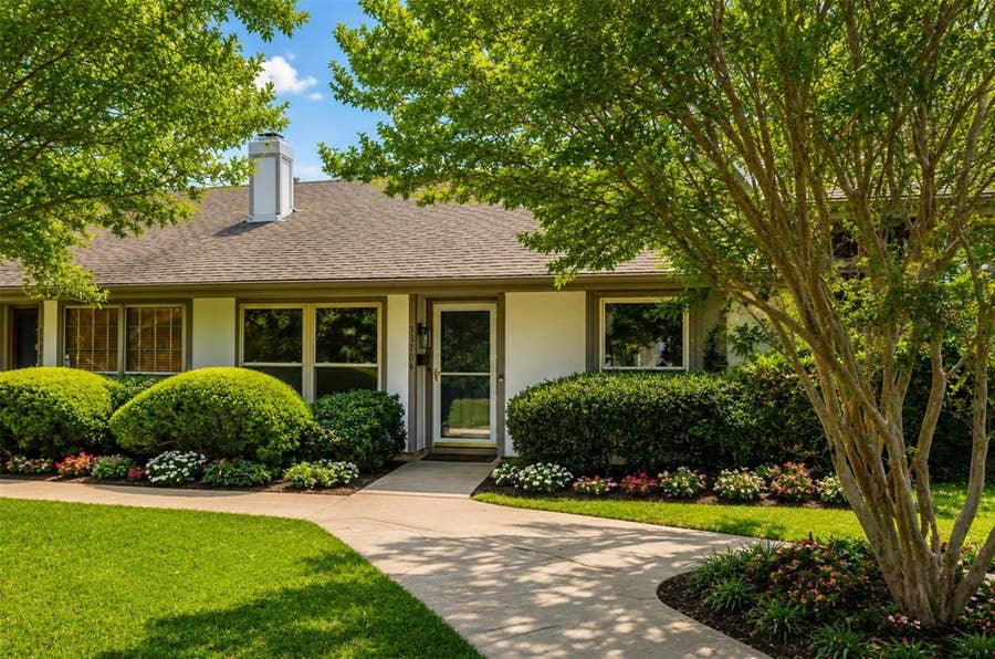 Property photo for 13706 Flagstone Lane, Dallas, TX