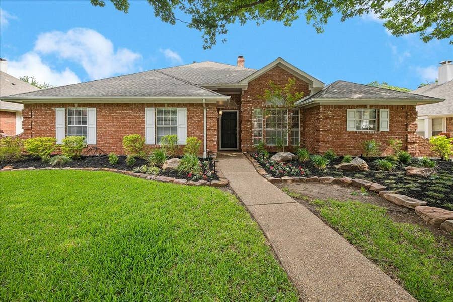 Property photo for 2005 Mossberg Drive, Plano, TX