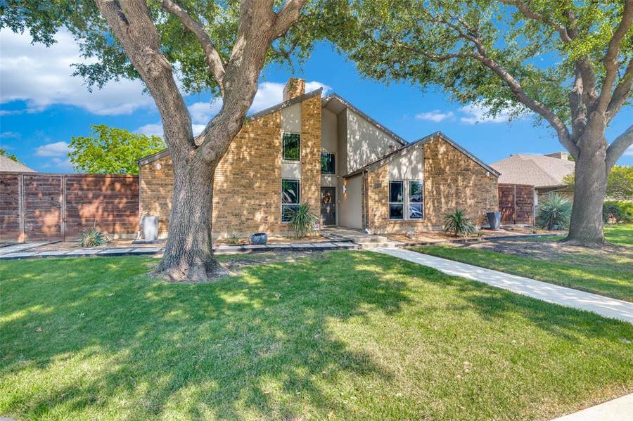 Property photo for 1628 Millview Place, Carrollton, TX