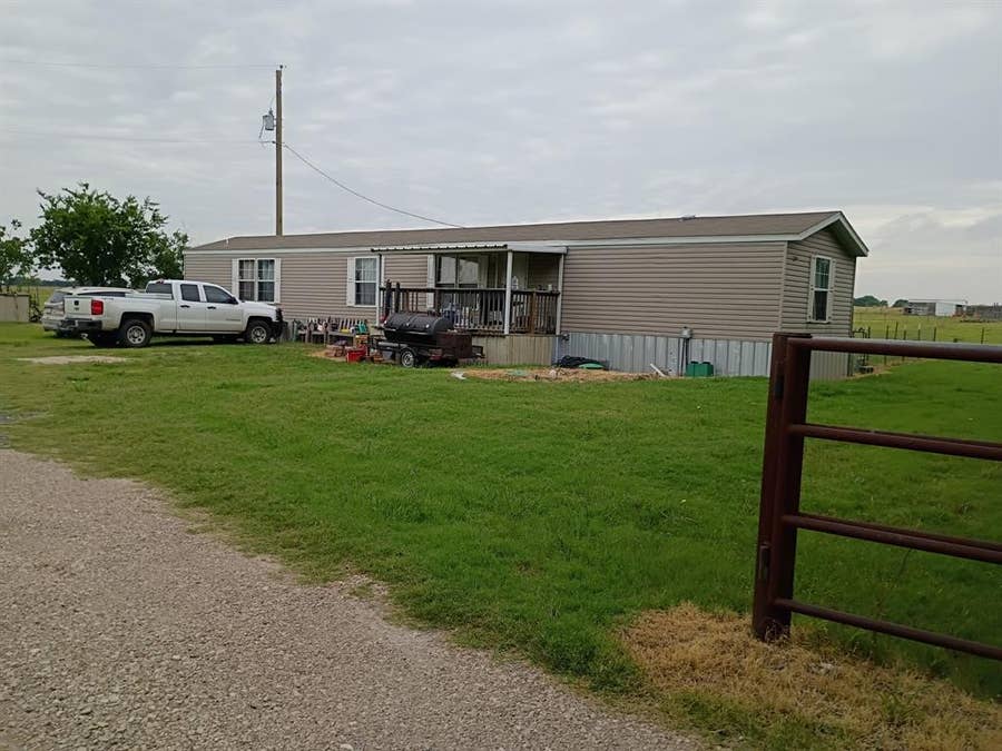 Property photo for 620 Blair Road, Waxahachie, TX