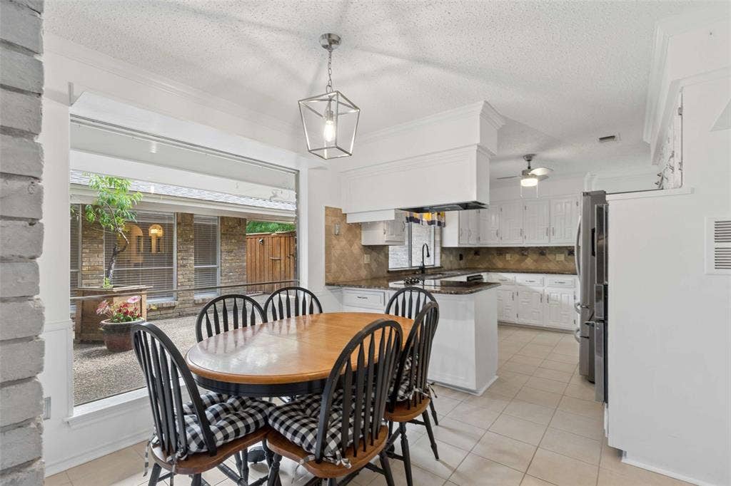 2708 Downing Drive, Plano, TX 75023 2708 Downing Drive, Plano, TX 75023