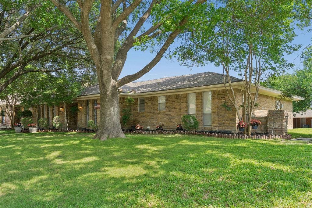 2708 Downing Drive, Plano, TX 75023 2708 Downing Drive, Plano, TX 75023