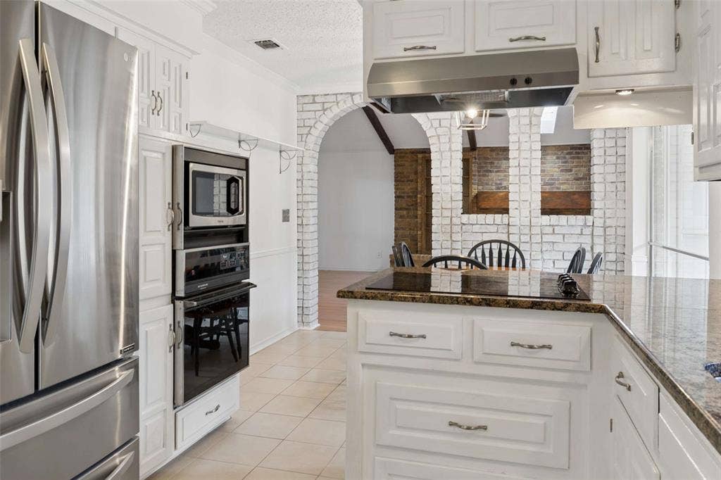 2708 Downing Drive, Plano, TX 75023 2708 Downing Drive, Plano, TX 75023