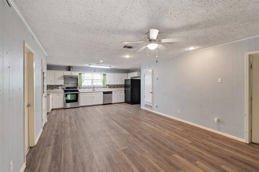 201 Admiral Drive, Gun Barrel City, TX 75156 201 Admiral Drive, Gun Barrel City, TX 75156