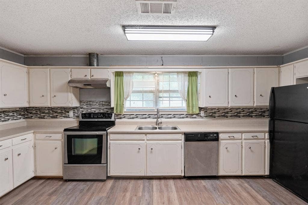 201 Admiral Drive, Gun Barrel City, TX 75156 201 Admiral Drive, Gun Barrel City, TX 75156