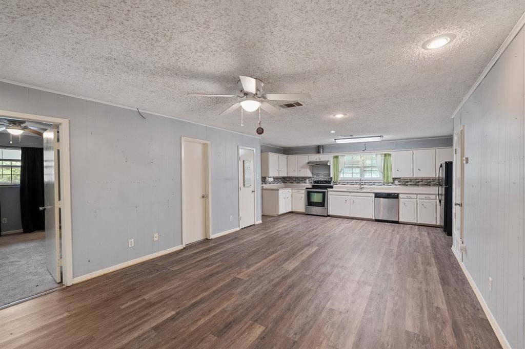 201 Admiral Drive, Gun Barrel City, TX 75156 201 Admiral Drive, Gun Barrel City, TX 75156