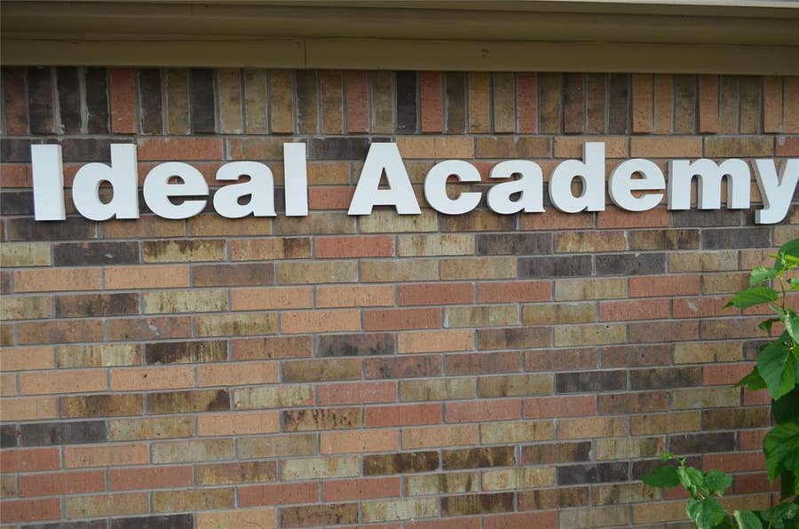 Property photo for 1000 E Red Bird Lane, #C, Dallas, TX
