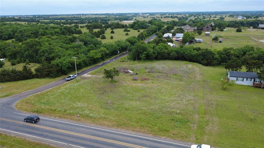 Property photo for 5856 County Road 1094, Celeste, TX