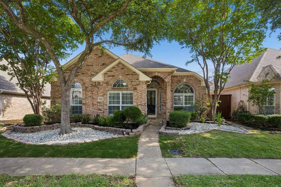 Property photo for 8608 Mill Creek Road, Irving, TX